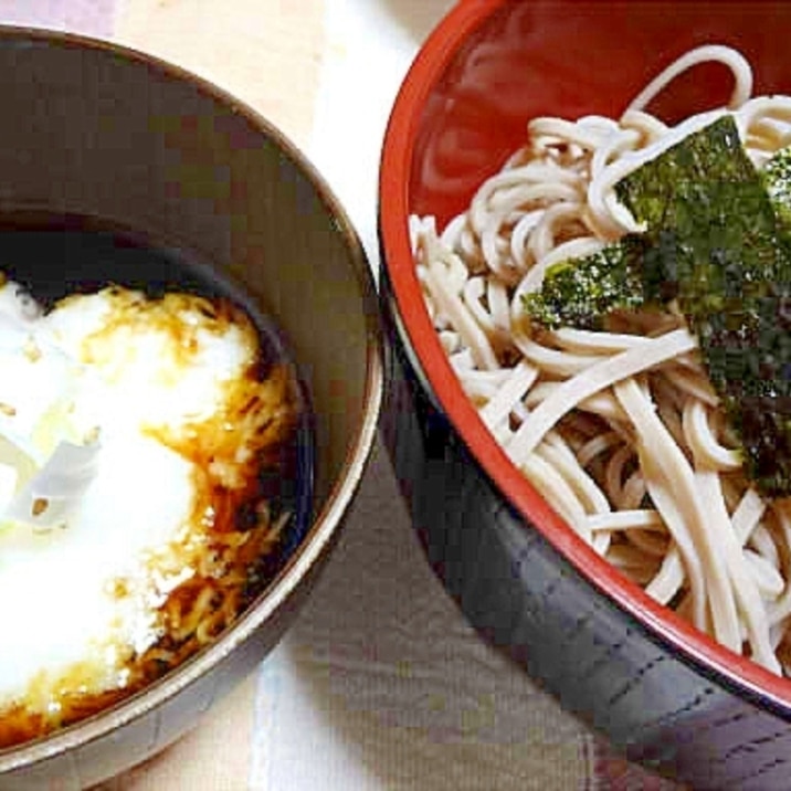 冬もさっぱり美味しい♡冷たいとろろ蕎麦